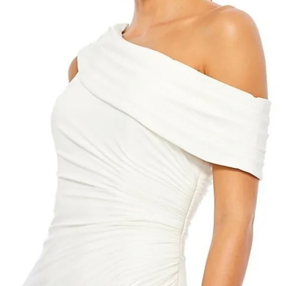 Significant Other White MIDI dress - Picture 3 of 3